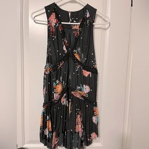 Free People floral tiered tunic tank size xs